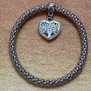 HANDMADE Bracelet Mesh Stretch Heart Charm Tree of Life Slider Silver 7-1/4"